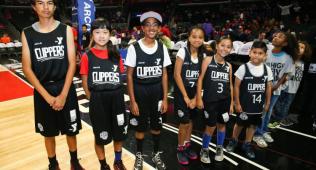 LA Y Honored by the Clippers